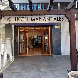 https://manantiales.hotelsinnerja.org